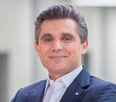 Patrick Cohen, Axa